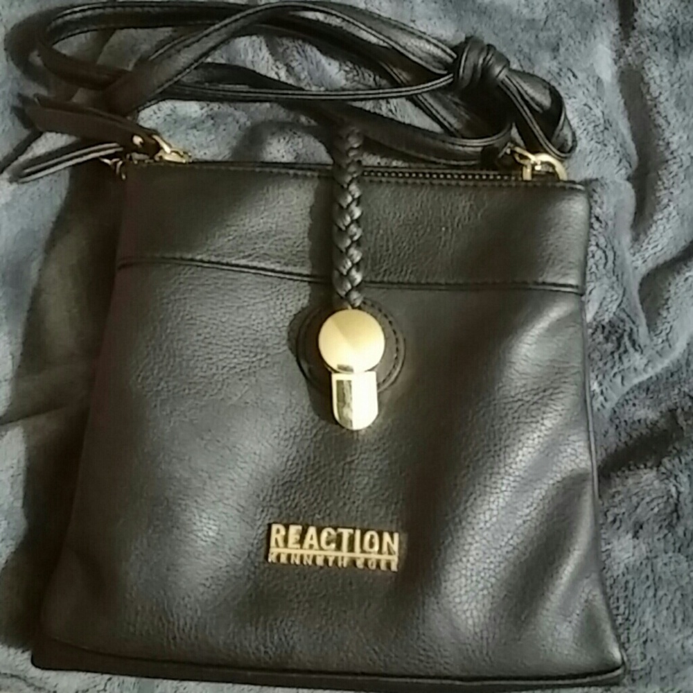 REACTION Kenneth Cole cross-body pouch purse